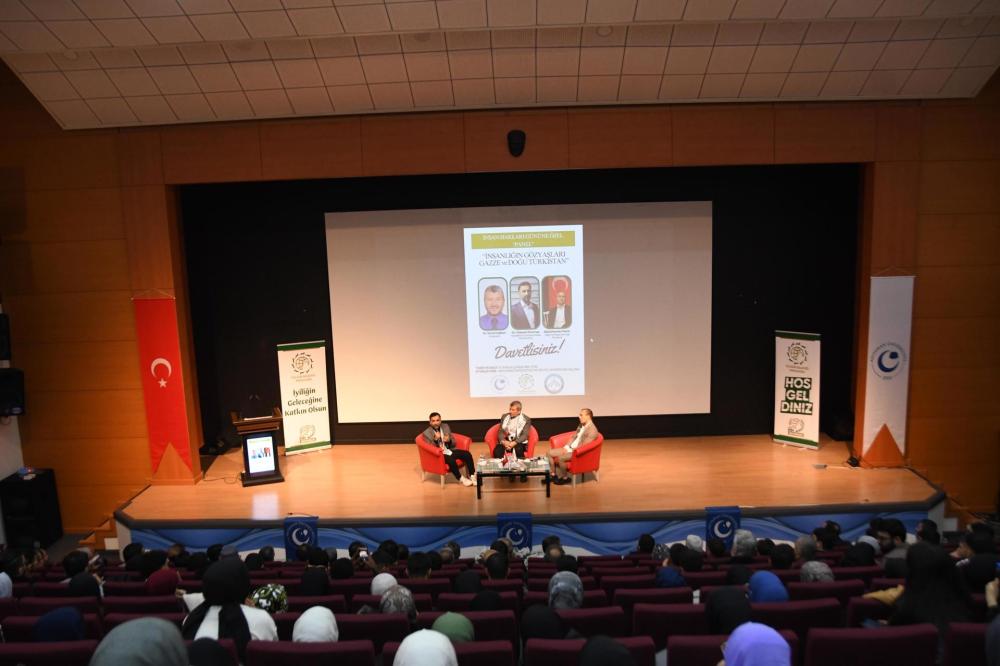 ADIYAMAN ÜNİVERSİTESİNDE “GAZZE VE DOĞU TÜRKİSTAN” PANELİ DÜZENLENDİ