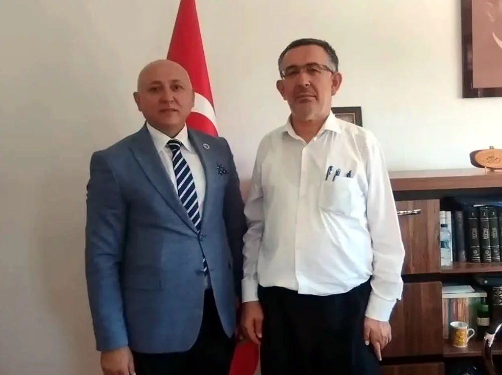 MHP GÜDÜL İLÇE BAŞKANI. HERKESİ KUCAKLIYORUZ.