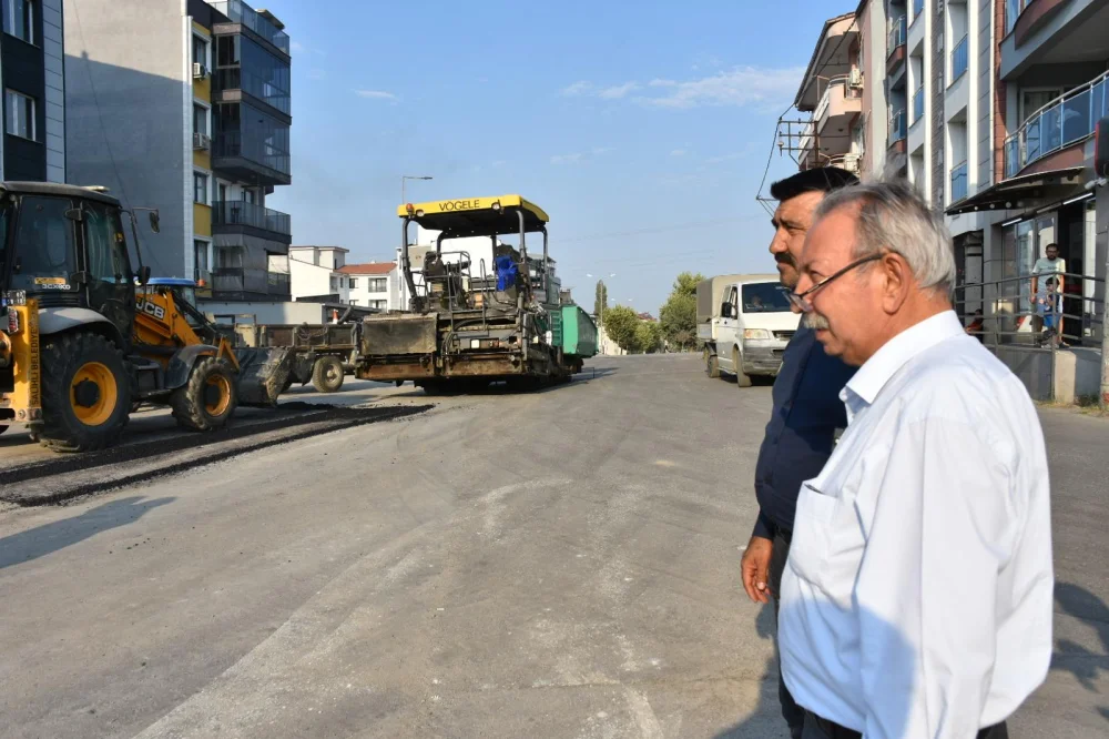 Salihli Belediyesi Keli Mahallesi'nde 2 Bin 250 Ton Sıcak Asfalt Çalışmasını Tamamladı