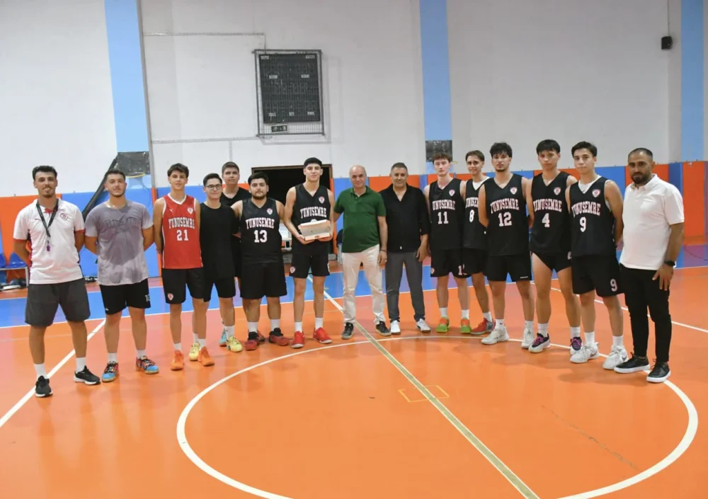 YUNUSEMRE BELEDİYESPOR POTADA GELECEĞE YATIRIM YAPIYOR