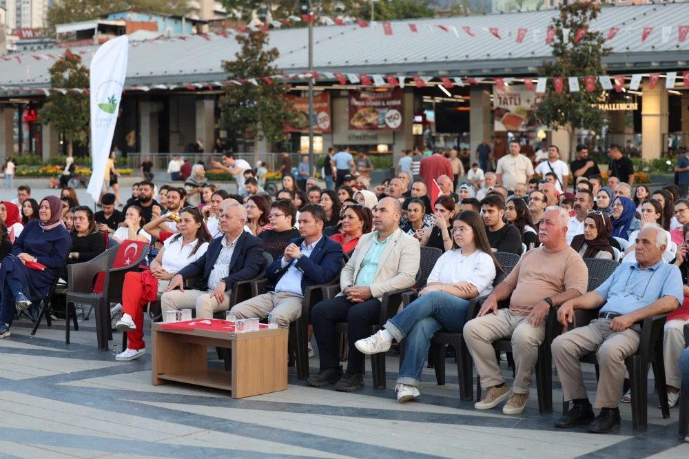 Osmangazi Meydanı’nda Filenin Sultanları Coşkusu